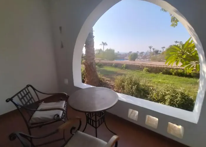 One Bedroom In Coral Bay Roby Apartment *